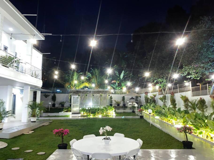 Garden Villa By Villapedia Bogor Exterior foto