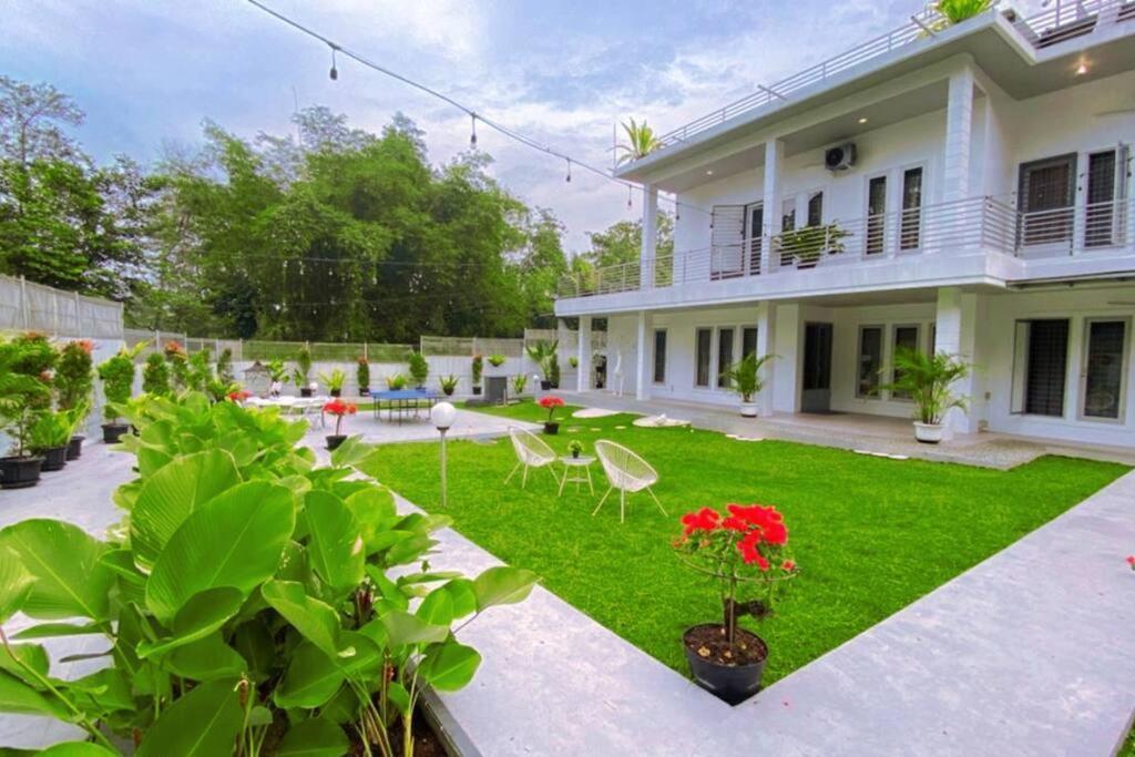 Garden Villa By Villapedia Bogor Exterior foto